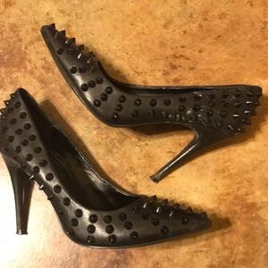 Size 6 BCBG HEELS